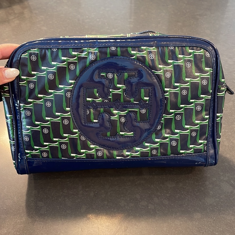 Tory Burch cosmetic case